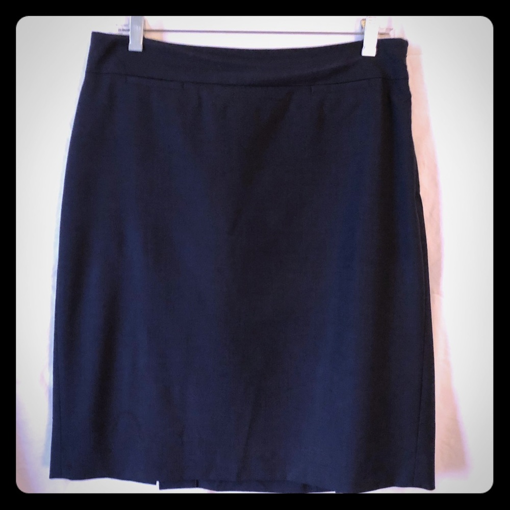 Navy blue Banana Republic skirt